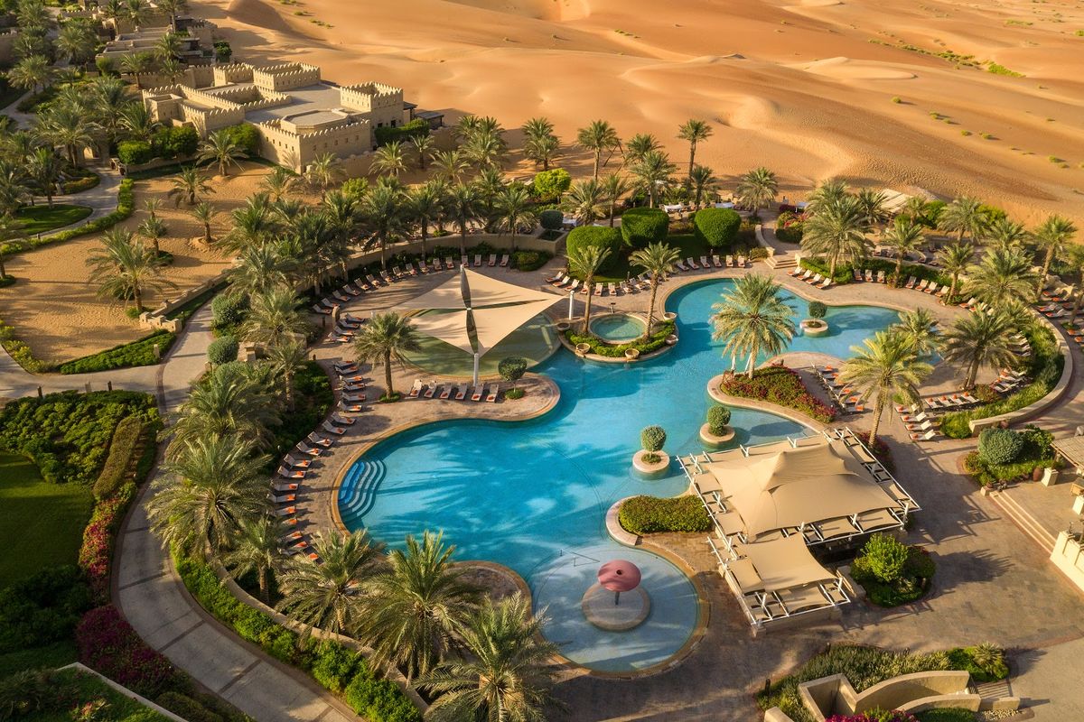 Qasr Al Sarab Desert Resort by Anantara — Abu Dhabi
