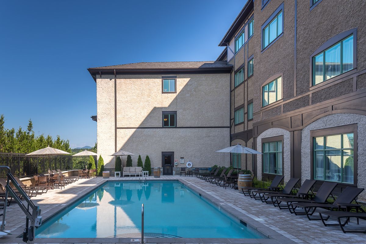 Village Hotel on Biltmore Estate — Asheville
