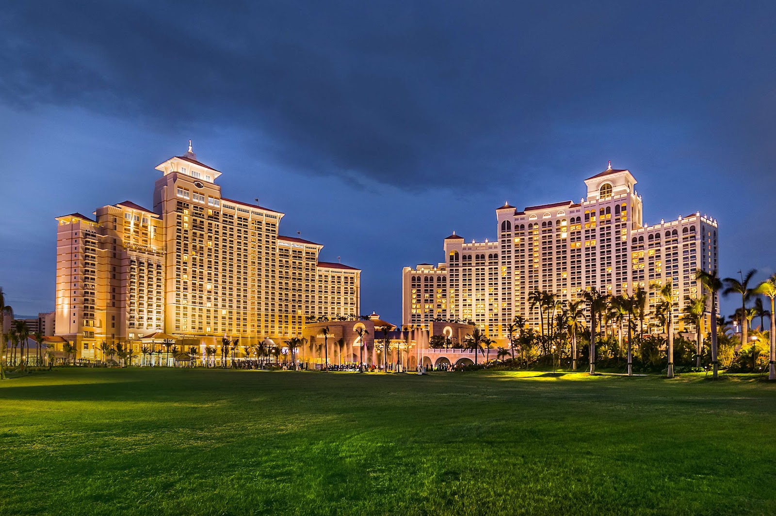 Top 10 Bahamas Anniversary Hotels 2026