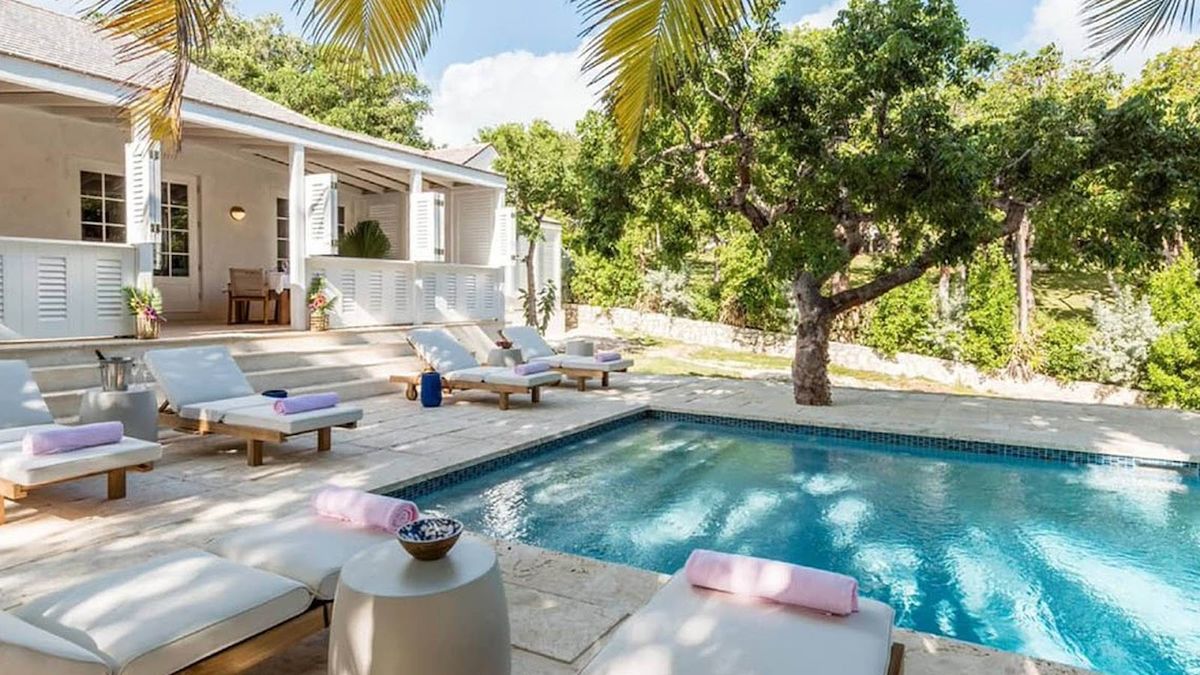 Pink Sands Resort — Bahamas
