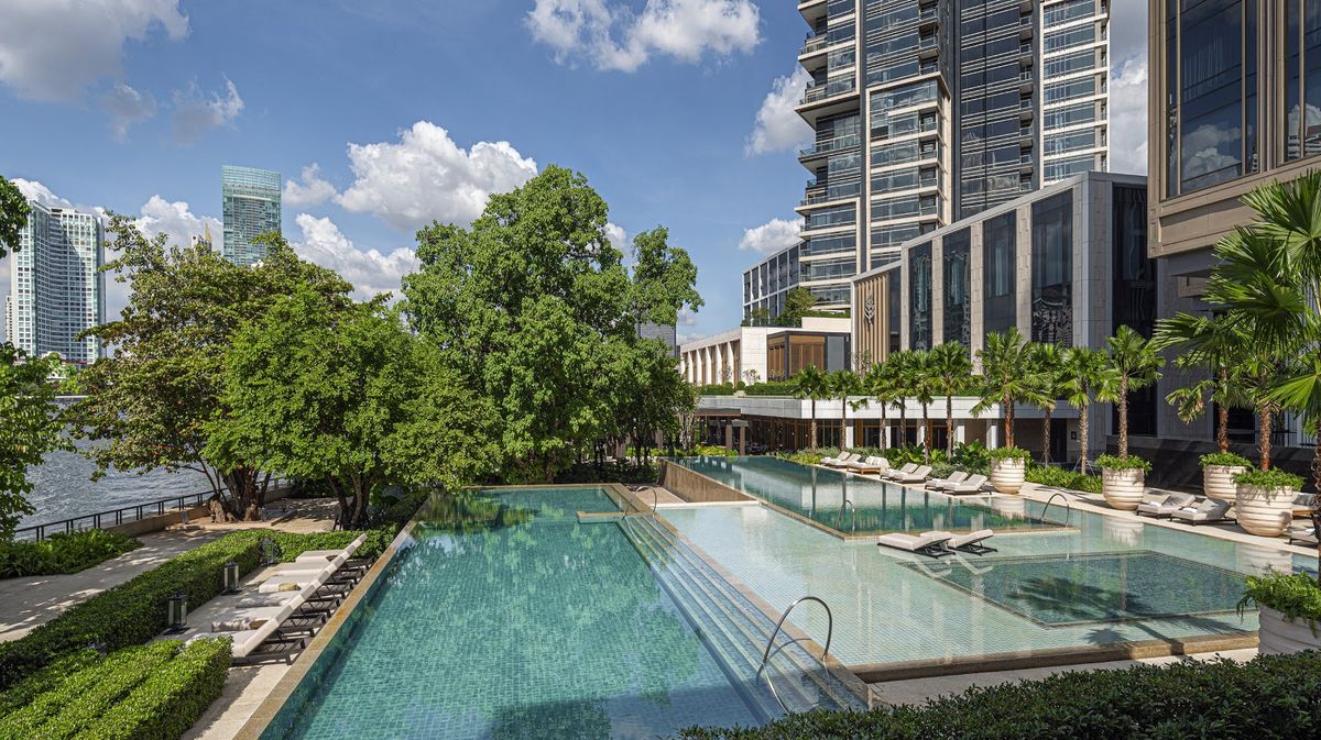 Four Seasons Hotel Bangkok at Chao Phraya River — Bangkok