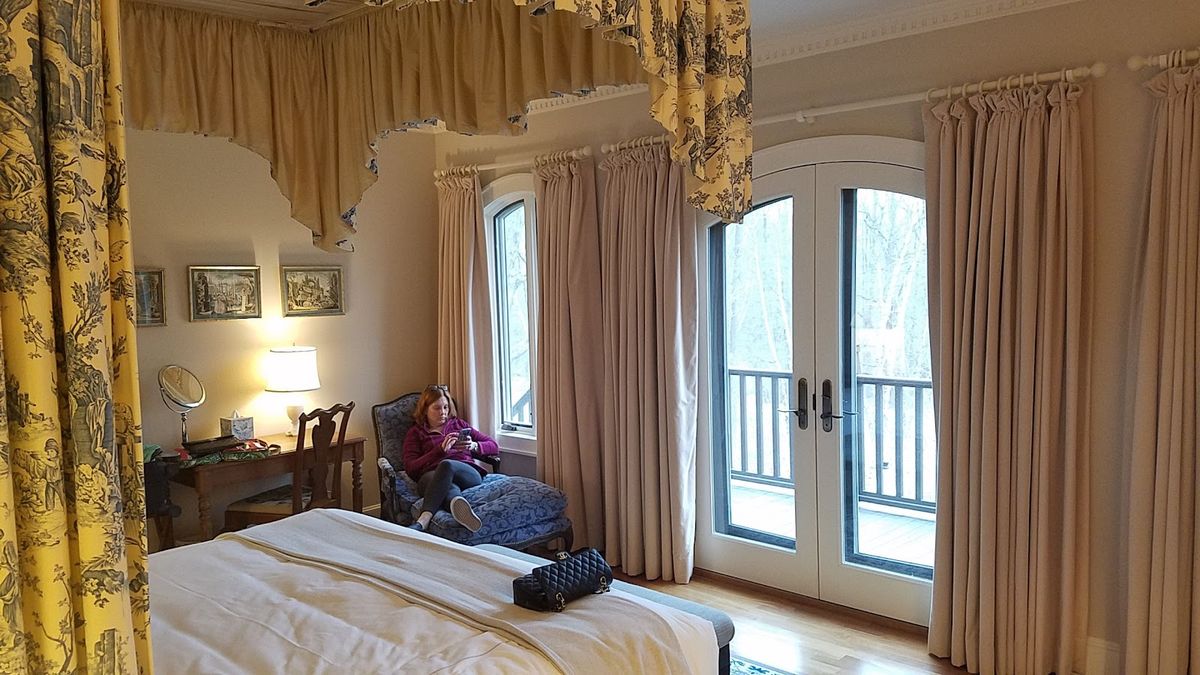 Blantyre Lenox Berkshires — 25-key 1902 Tudor castle on 110-acre Lenox estate