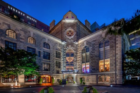 Four Seasons Hotel One Dalton Street Boston Boston