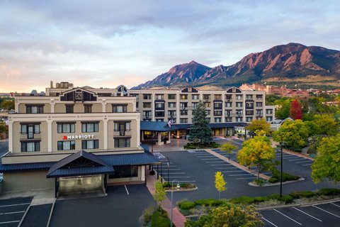 Hyatt Place Boulder Pearl Street — modern hotel two blocks from Pearl Street Mall