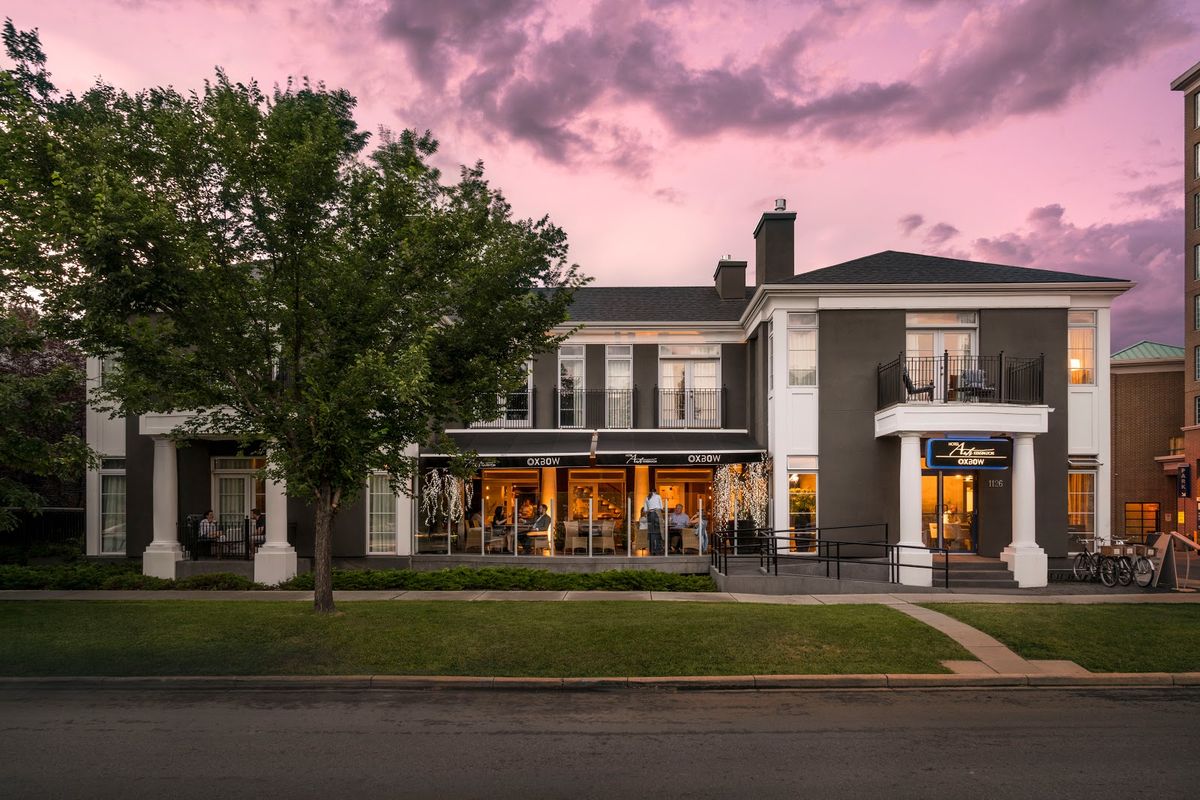 Hotel Arts Kensington — Calgary