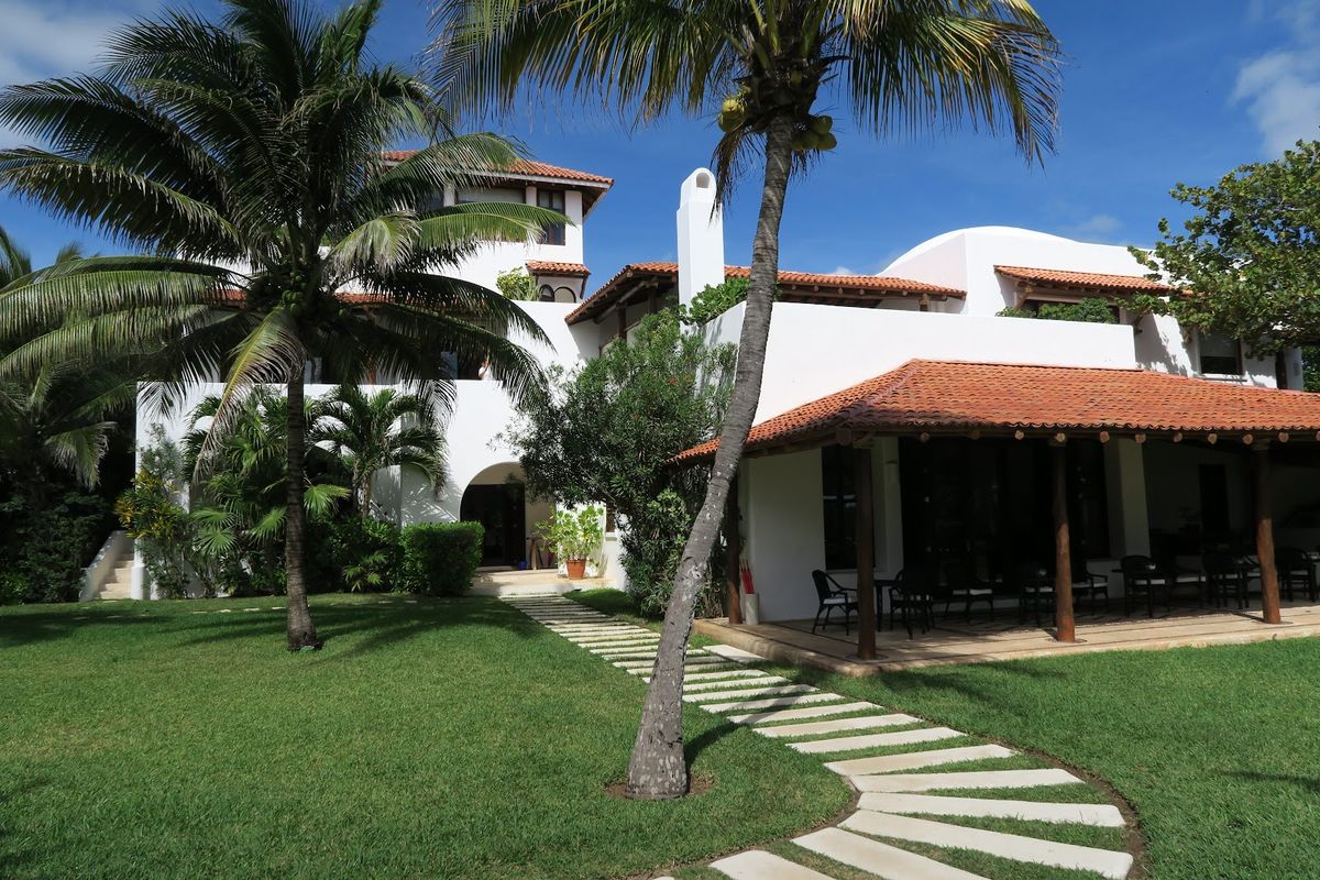 Hotel Esencia — Cancun