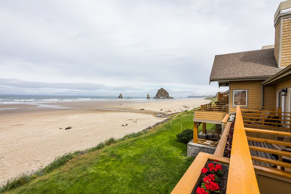 The Ocean Lodge — Cannon Beach