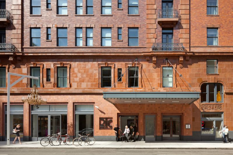 21c Museum Hotel Cincinnati — Cincinnati