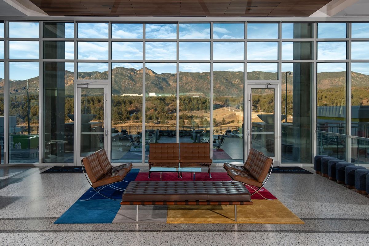 Hotel Polaris — Colorado Springs