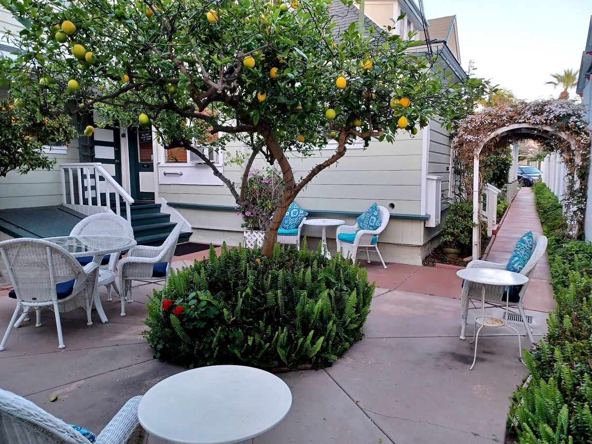 Cherokee Lodge — Coronado