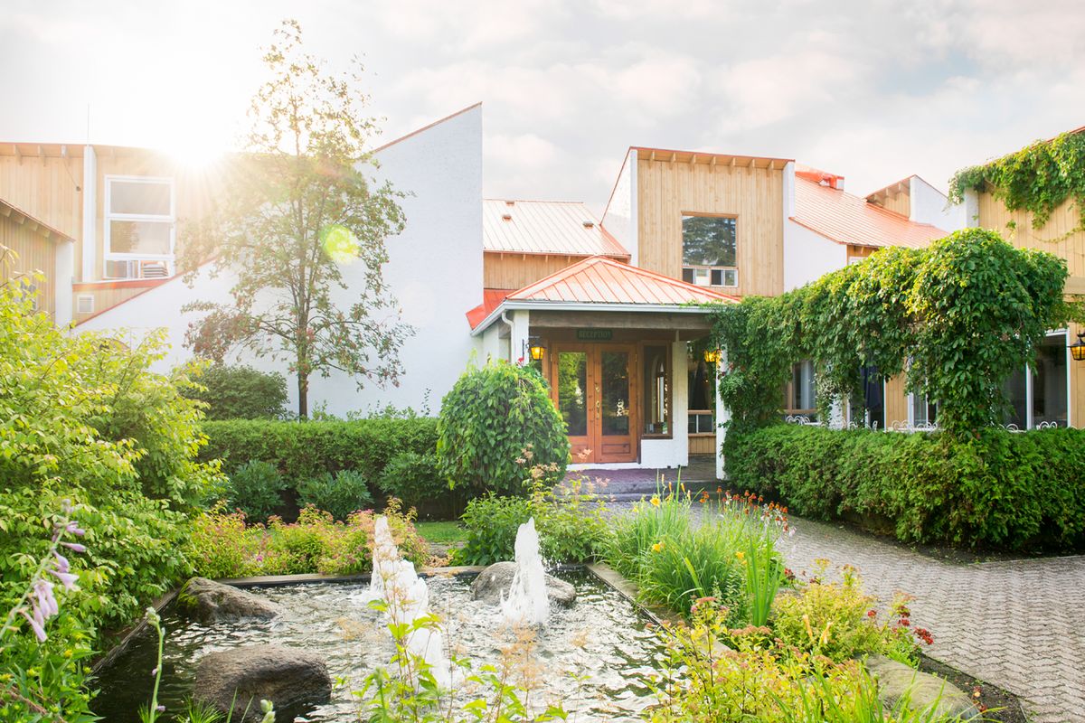 Hôtel Cheribourg — Eastern Townships