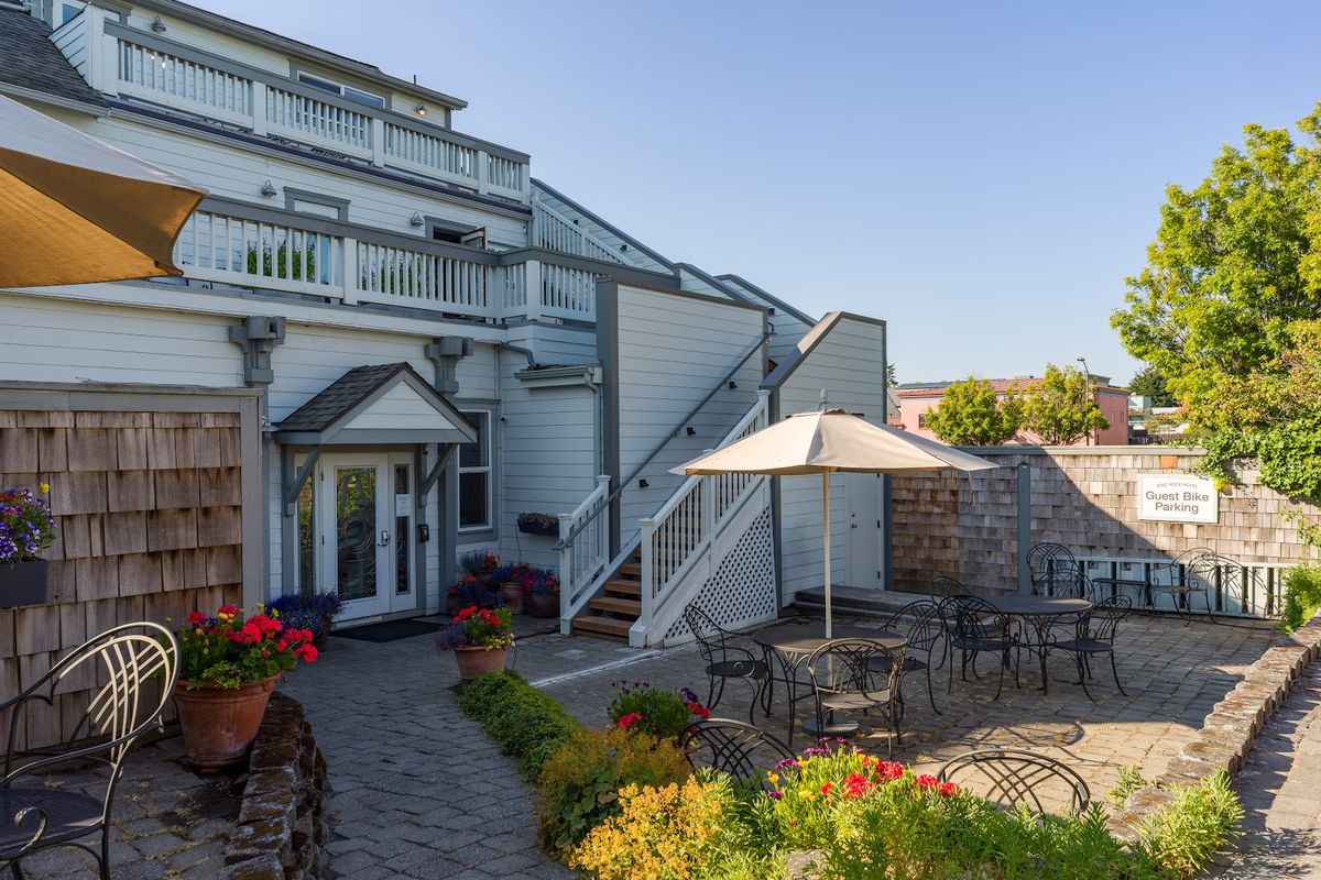 Bird Rock Hotel — Friday Harbor
