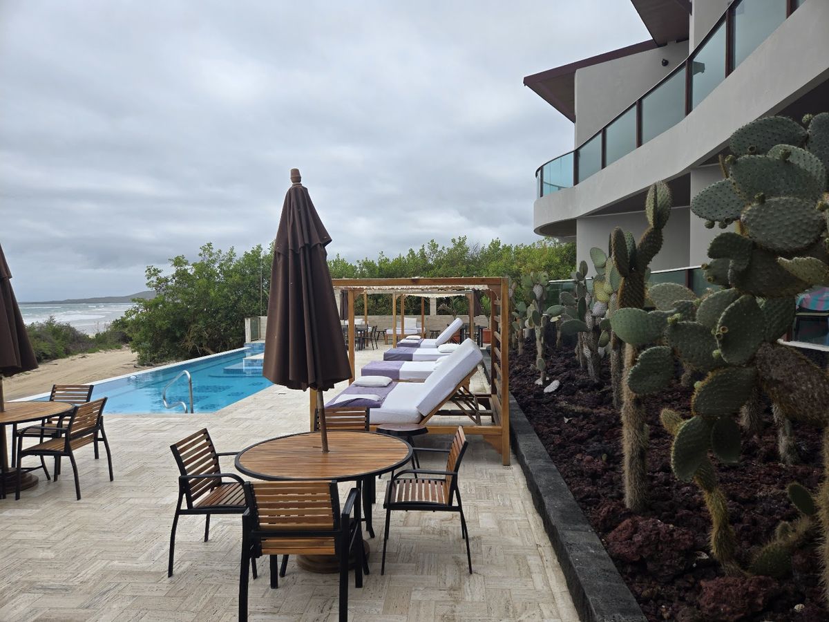 Iguana Crossing Boutique Hotel — Galapagos