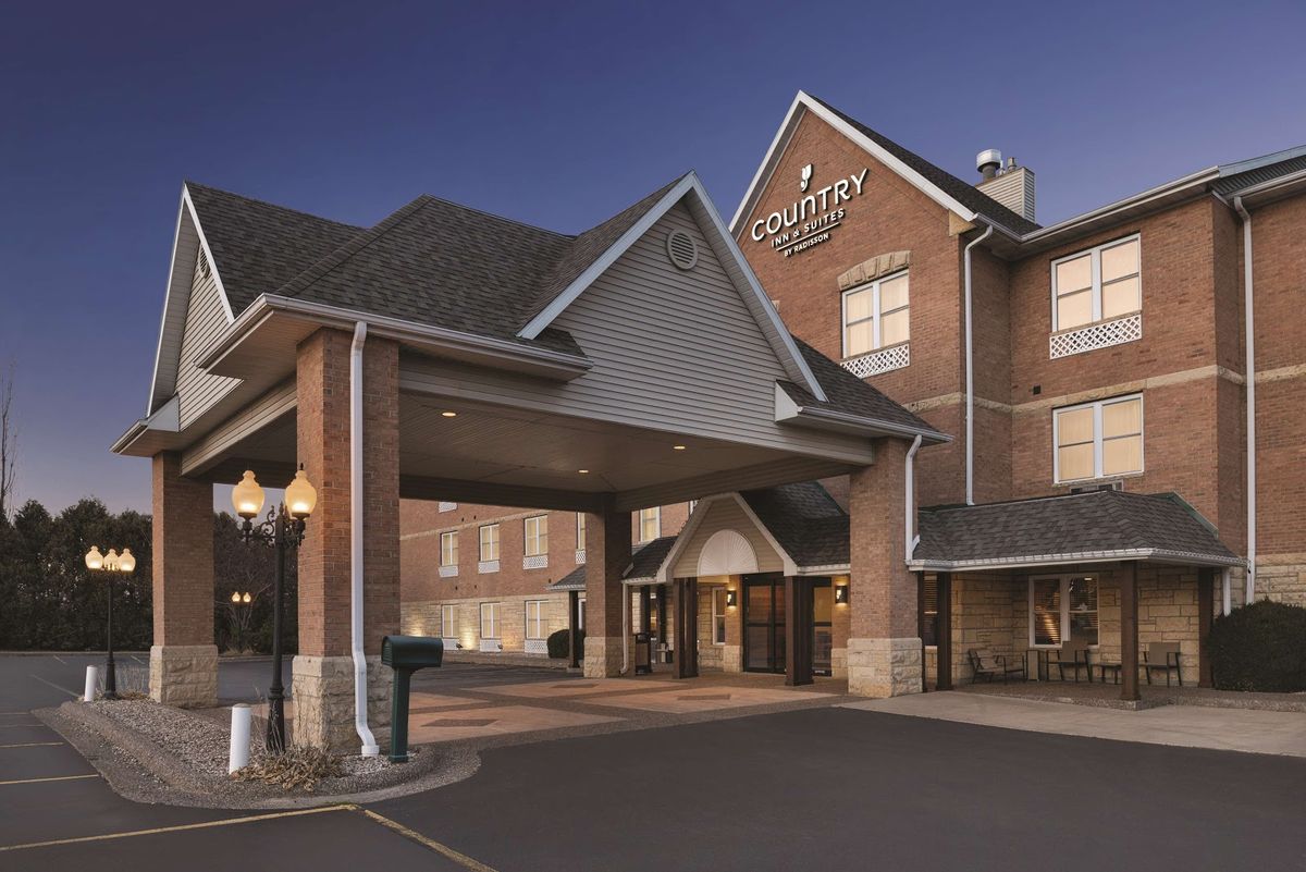 Stillman's Country Inn — Galena