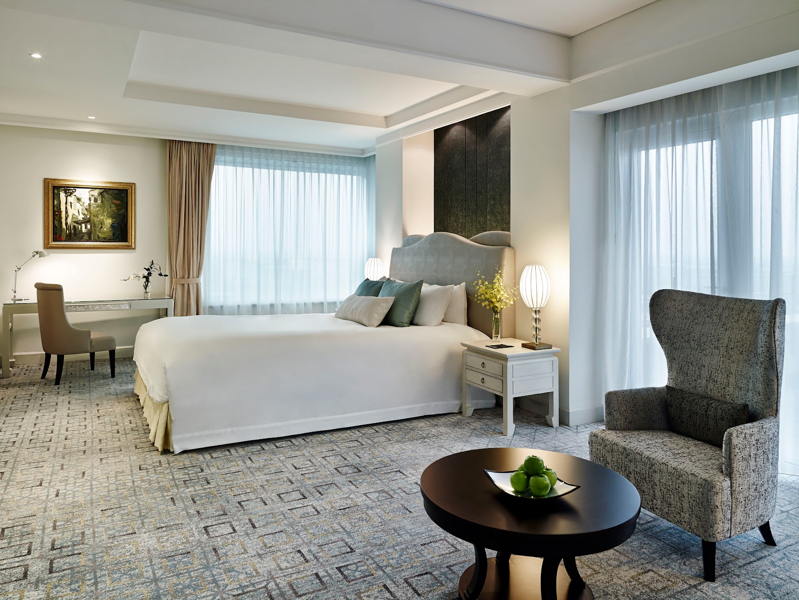 Pan Pacific Hanoi — 273-room twin-lake-overlook luxury anchor with West Lake and Truc Bach Lake panoramic sightlines