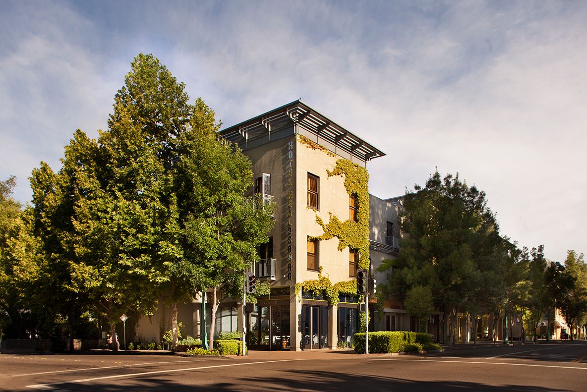 Hotel Healdsburg — Healdsburg