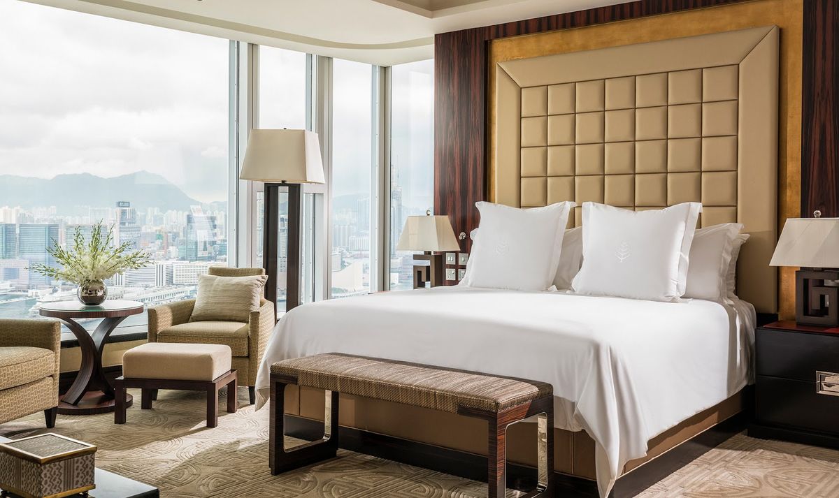 Four Seasons Hotel Hong Kong — Hong Kong — additional view 2