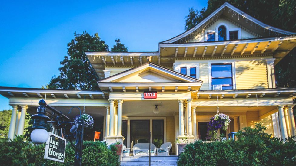 The Inn at the Gorge — Hood River