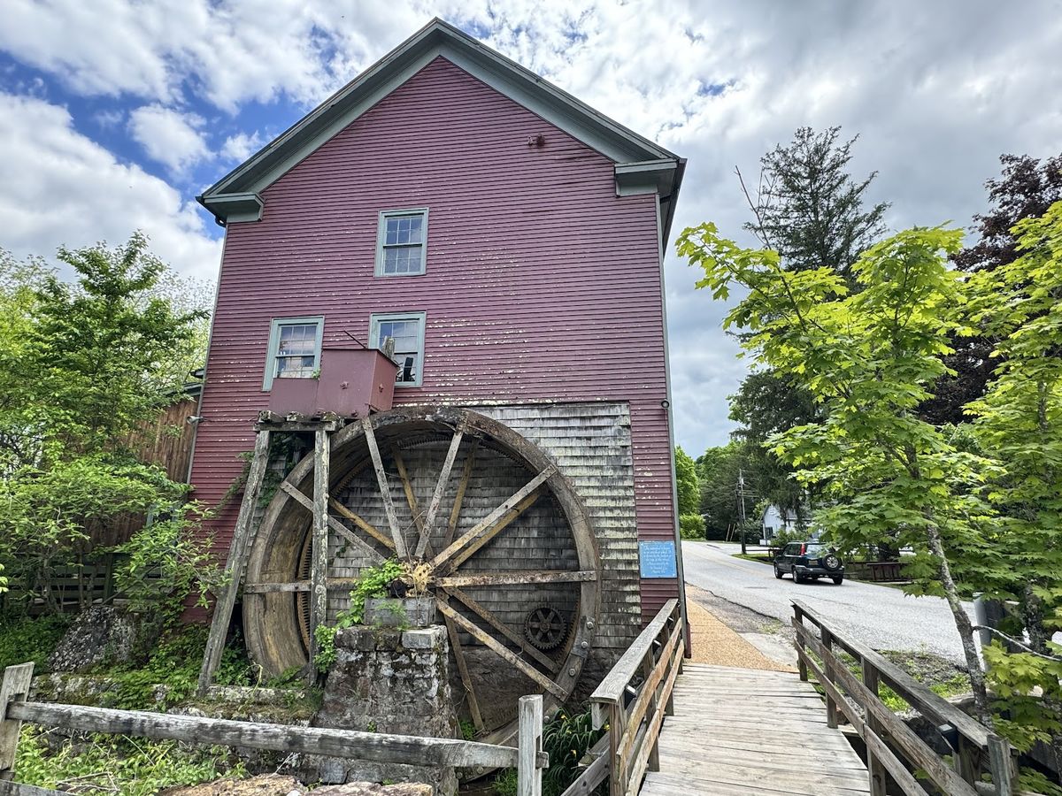 Inn at Gristmill Square — Hot Springs Va