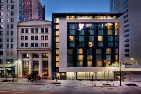 The Ambassador Hotel Kansas City — Kansas City