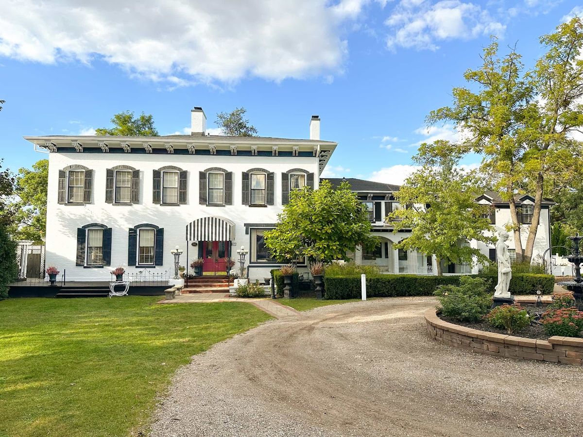 Maxwell Mansion — Lake Geneva