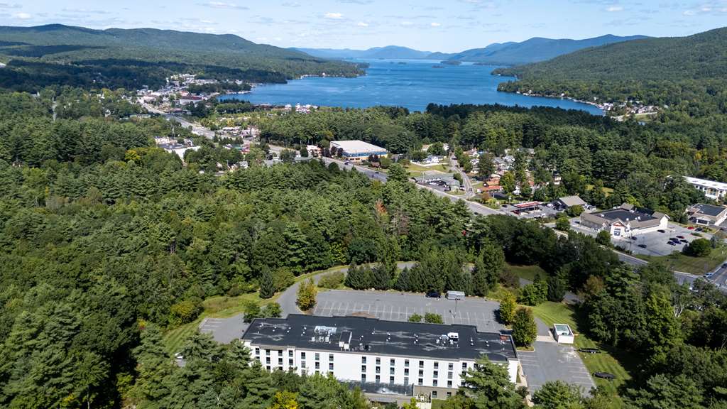 Hampton Inn &amp; Suites Lake George — Lake George