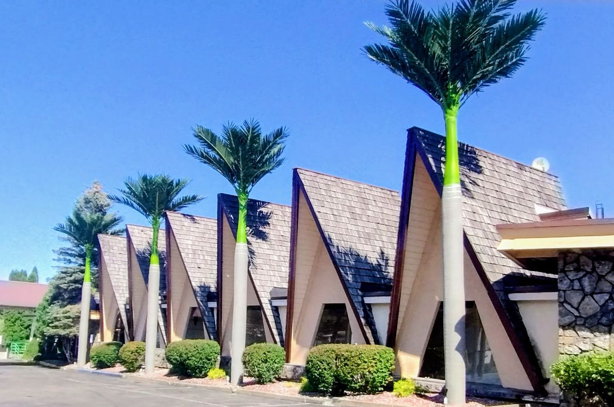 Tiki Resort — Lake George