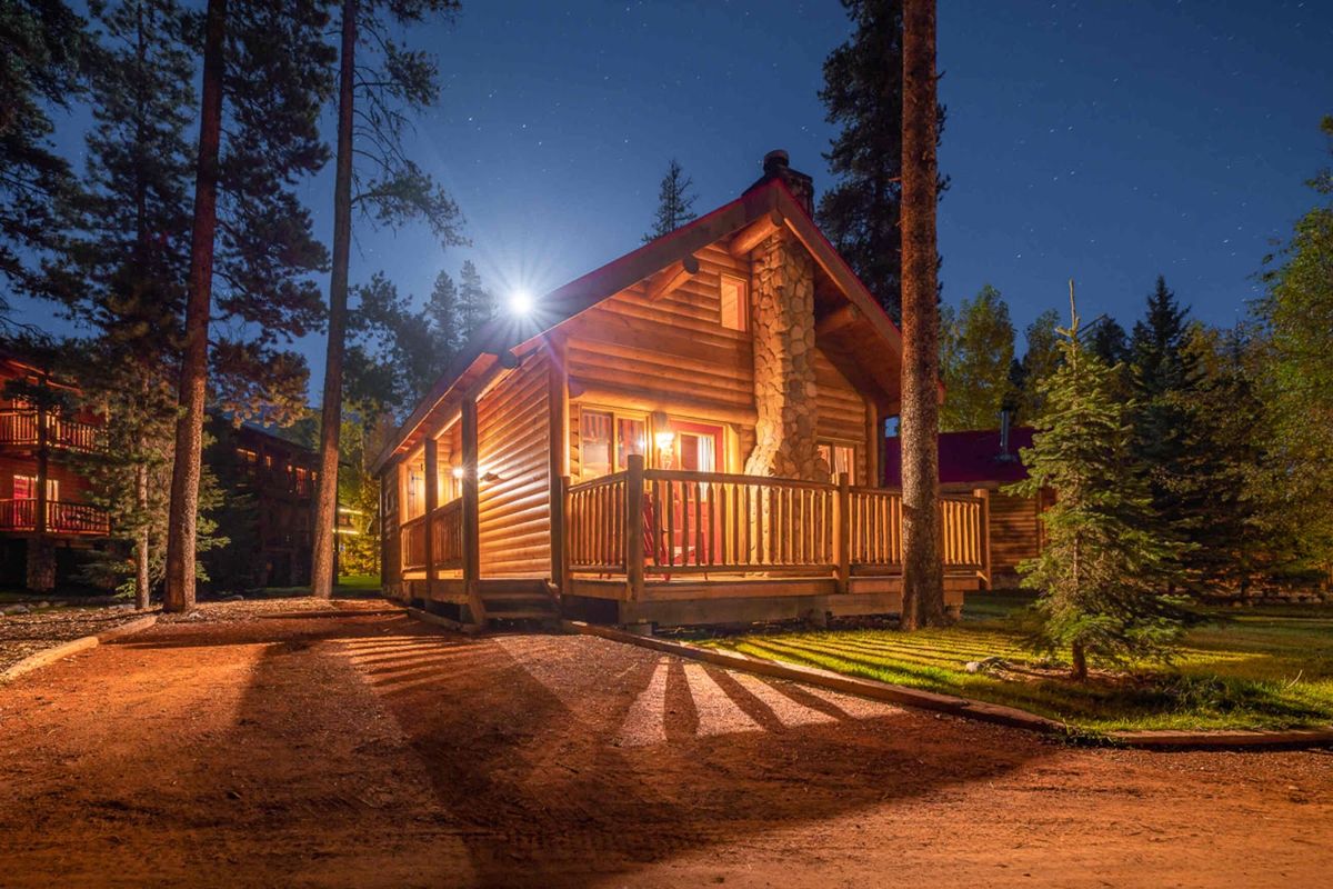 Baker Creek Mountain Resort — Lake Louise