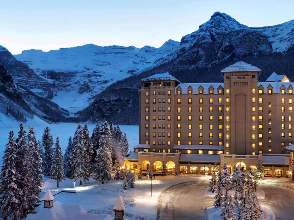 Lake Louise luxury hotels