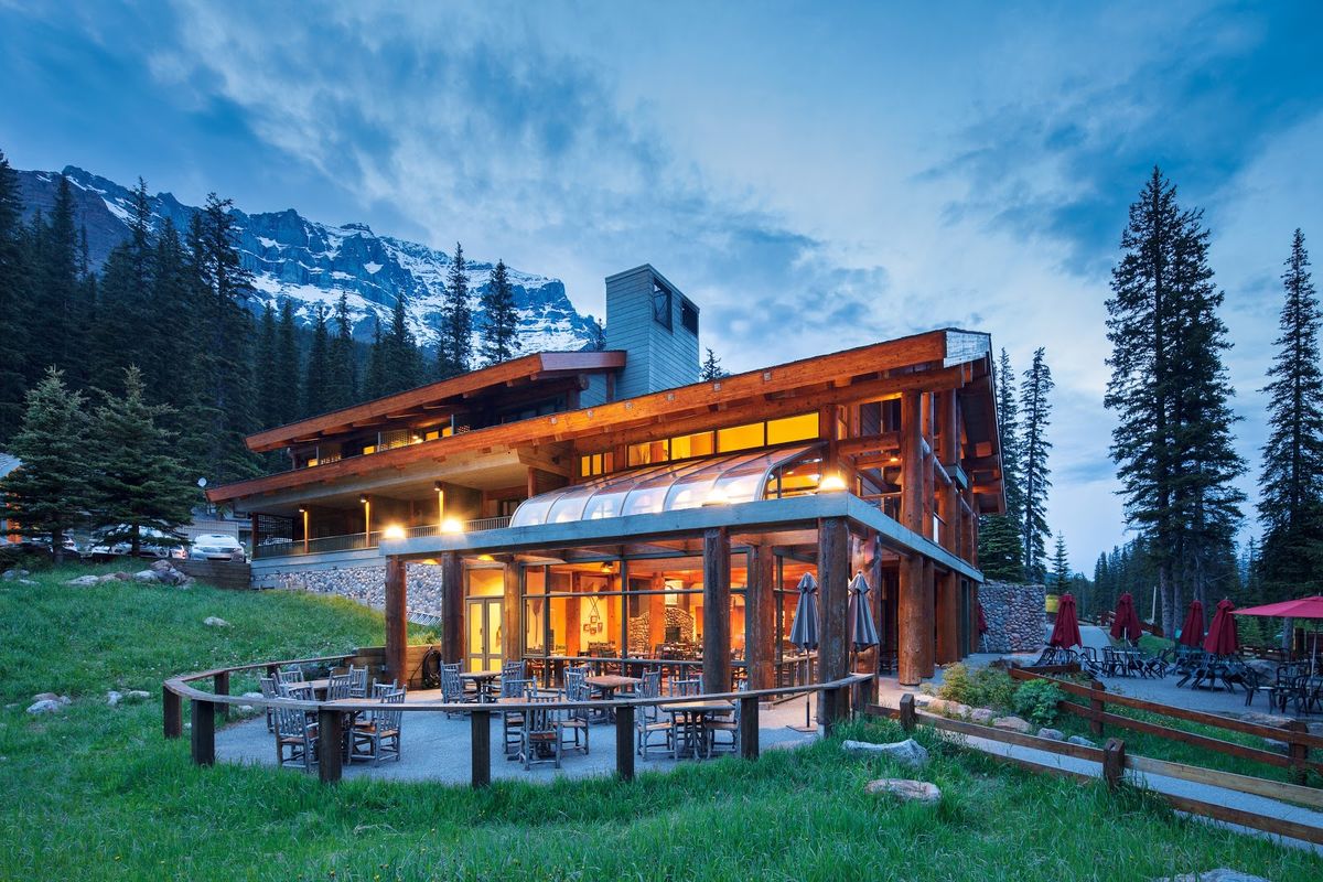 Moraine Lake Lodge — Lake Louise