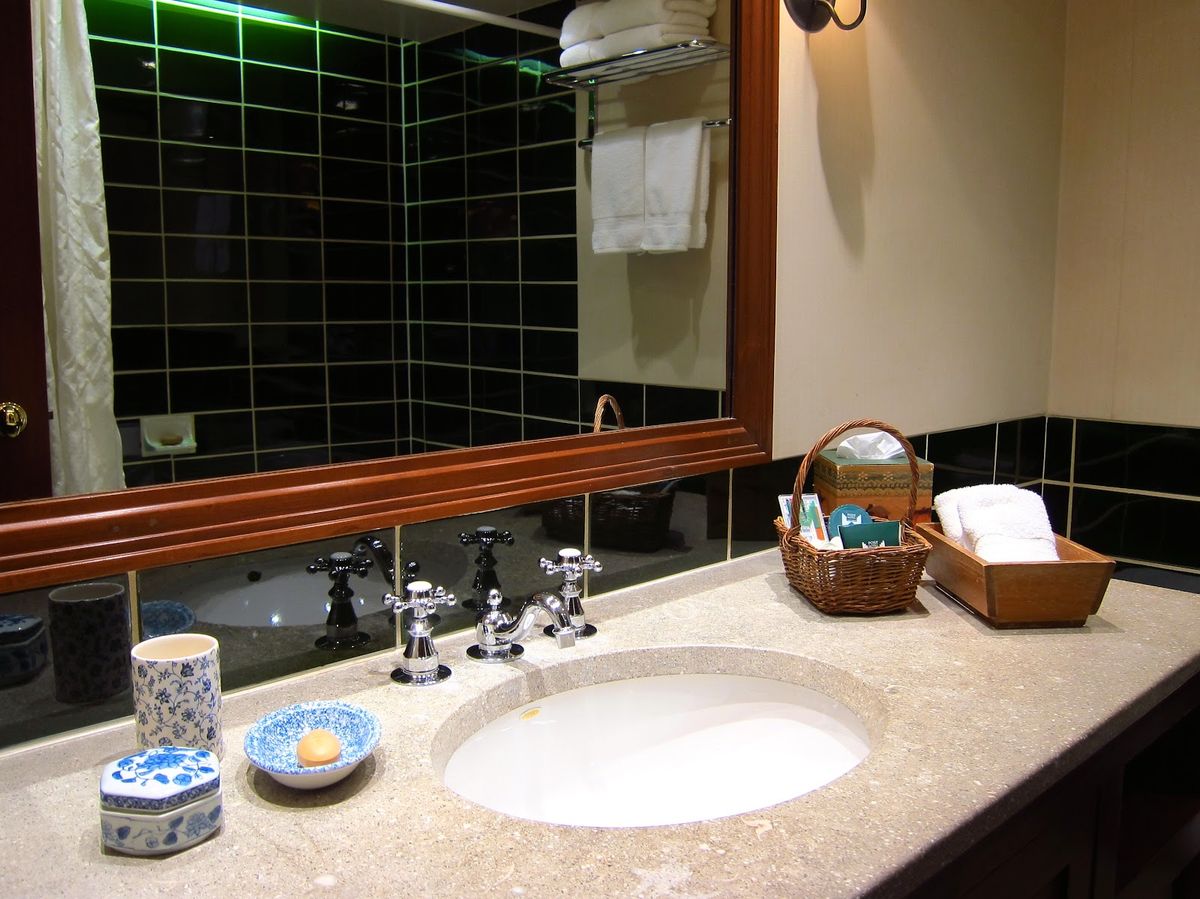 Post Hotel & Spa — Lake Louise — additional view 4