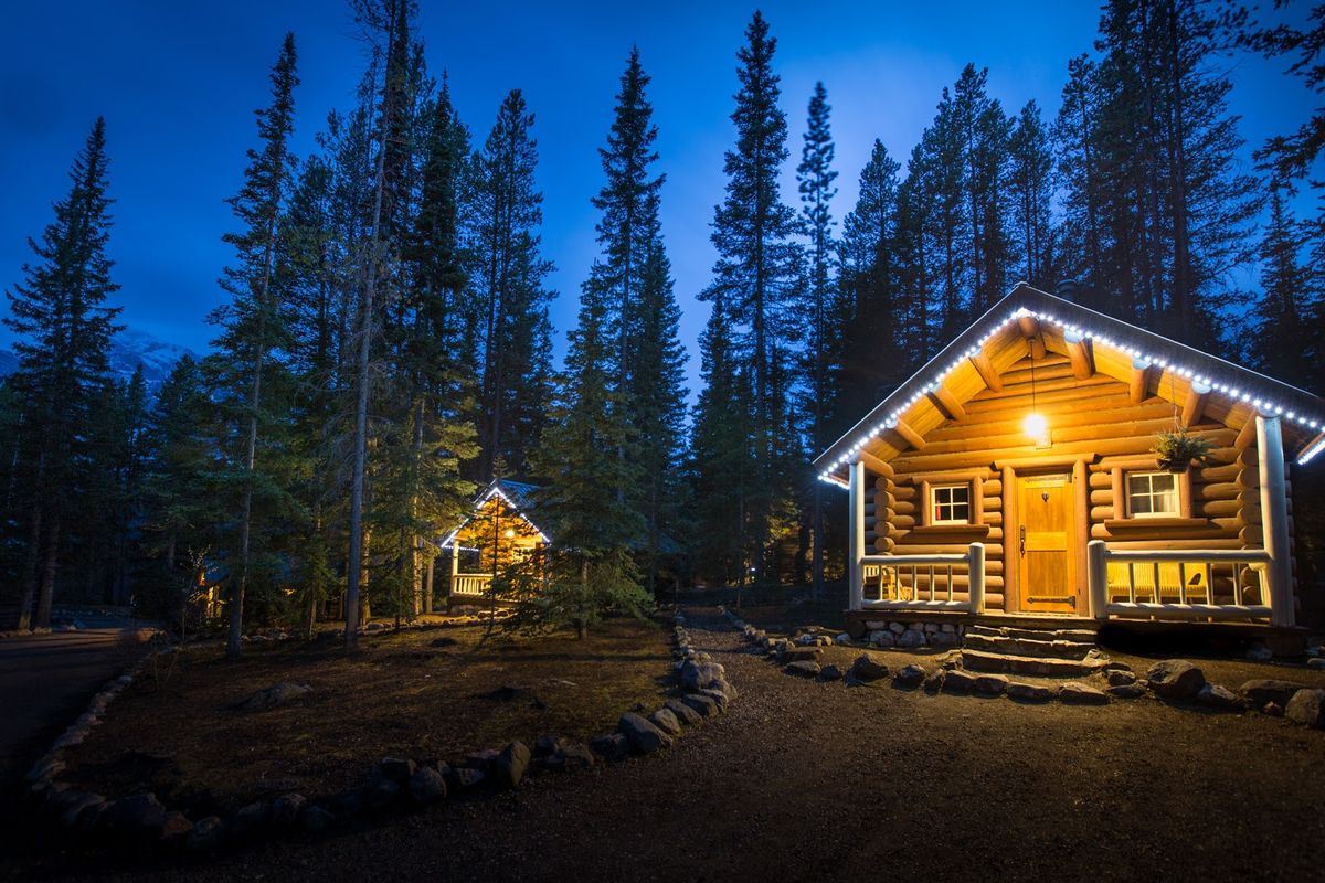 Storm Mountain Lodge — Lake Louise