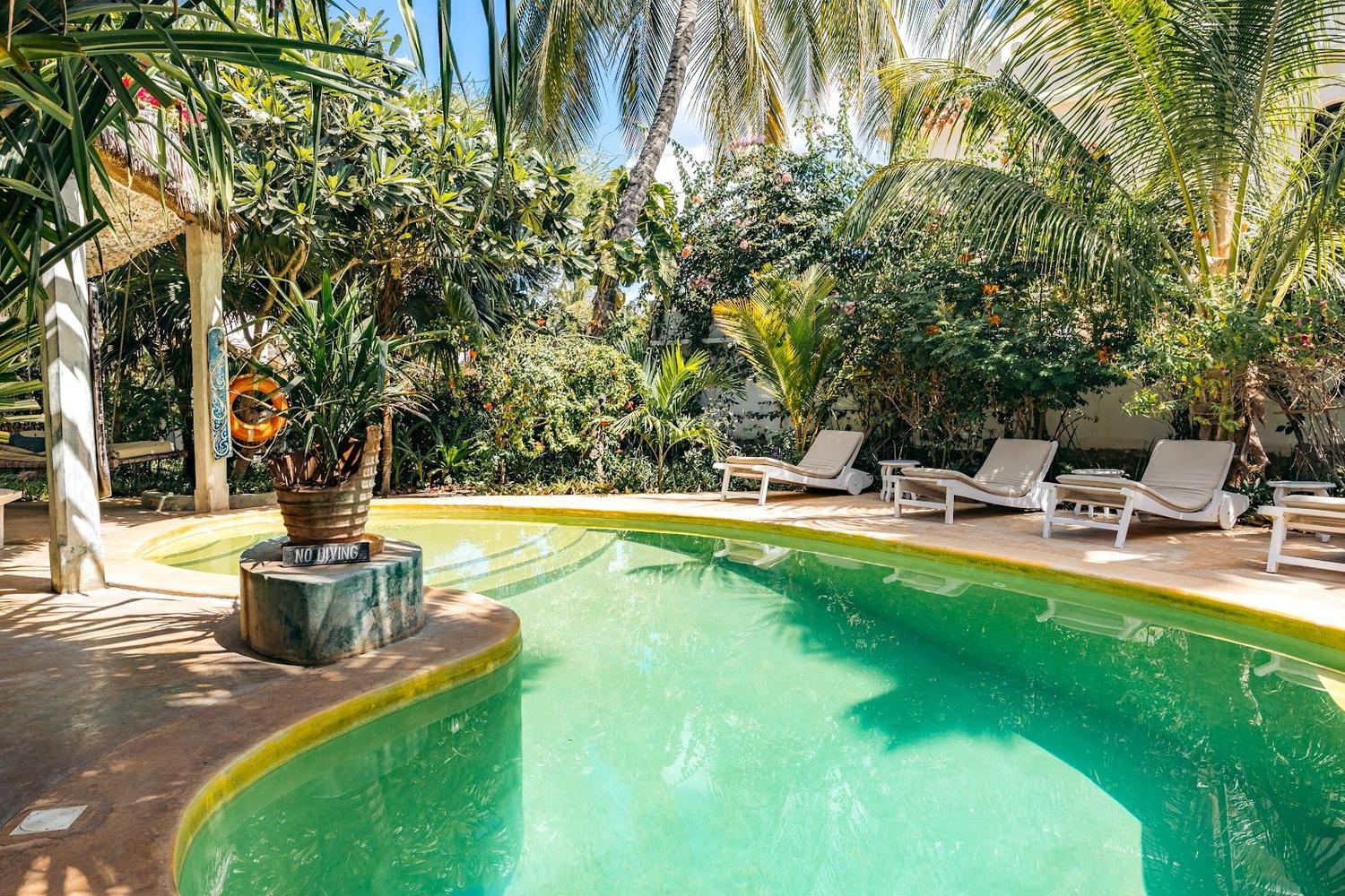 Banana House Lamu — 8-key Shela yoga-and-Ayurveda wellness retreat with Italian-Indian-Lamu cross-cultural ownership