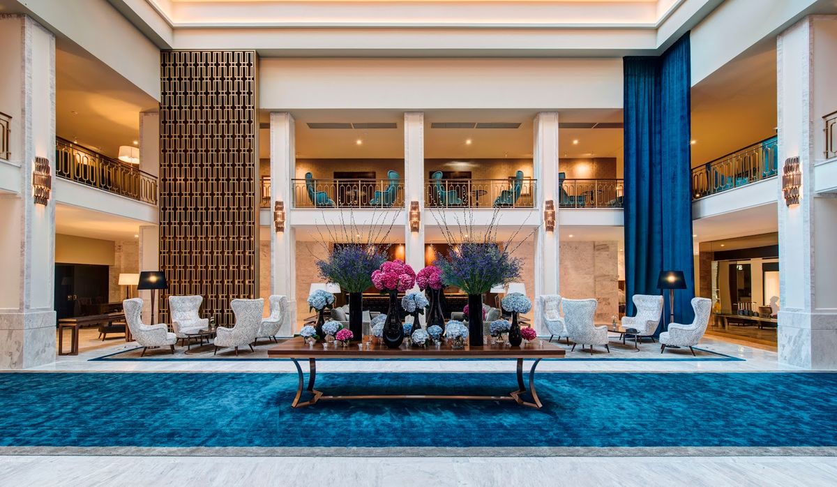 Tivoli Avenida Liberdade Lisboa — five-star hotel since 1933 on Lisbon's main boulevard with garden pool and Sky Bar rooftop