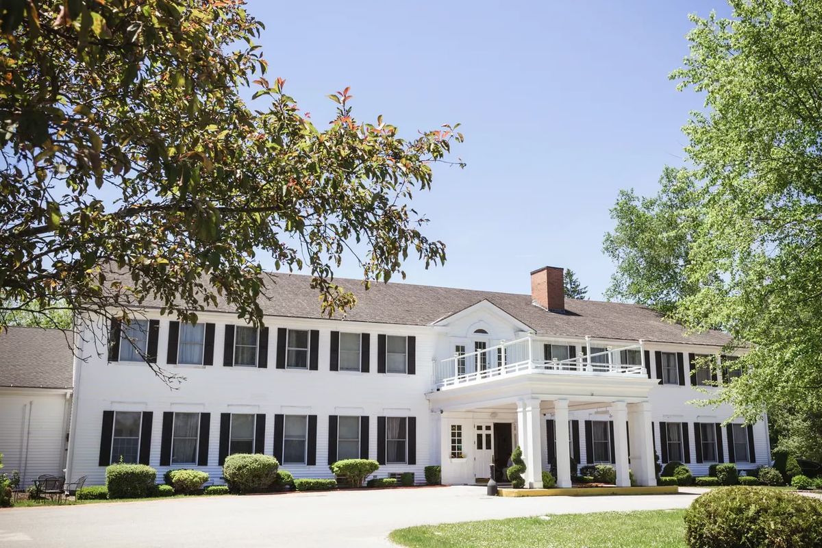 The Litchfield Inn — Litchfield