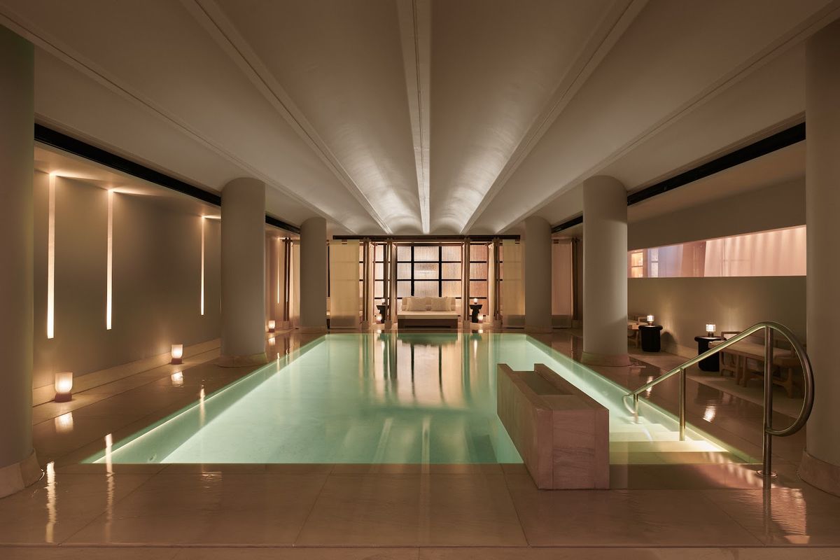 Claridge's — London — additional view 3