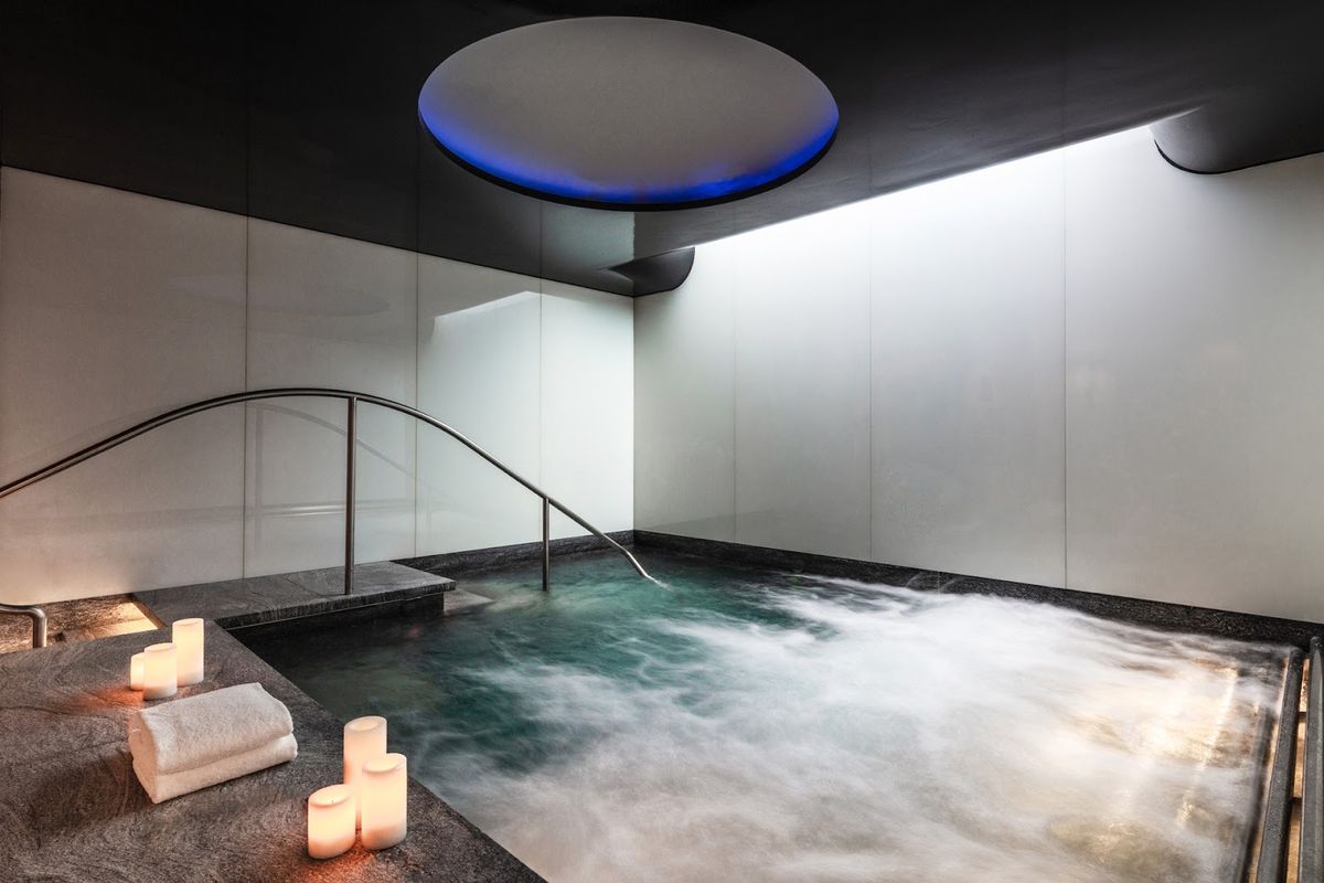 Four Seasons Hotel London at Park Lane — London — additional view 3