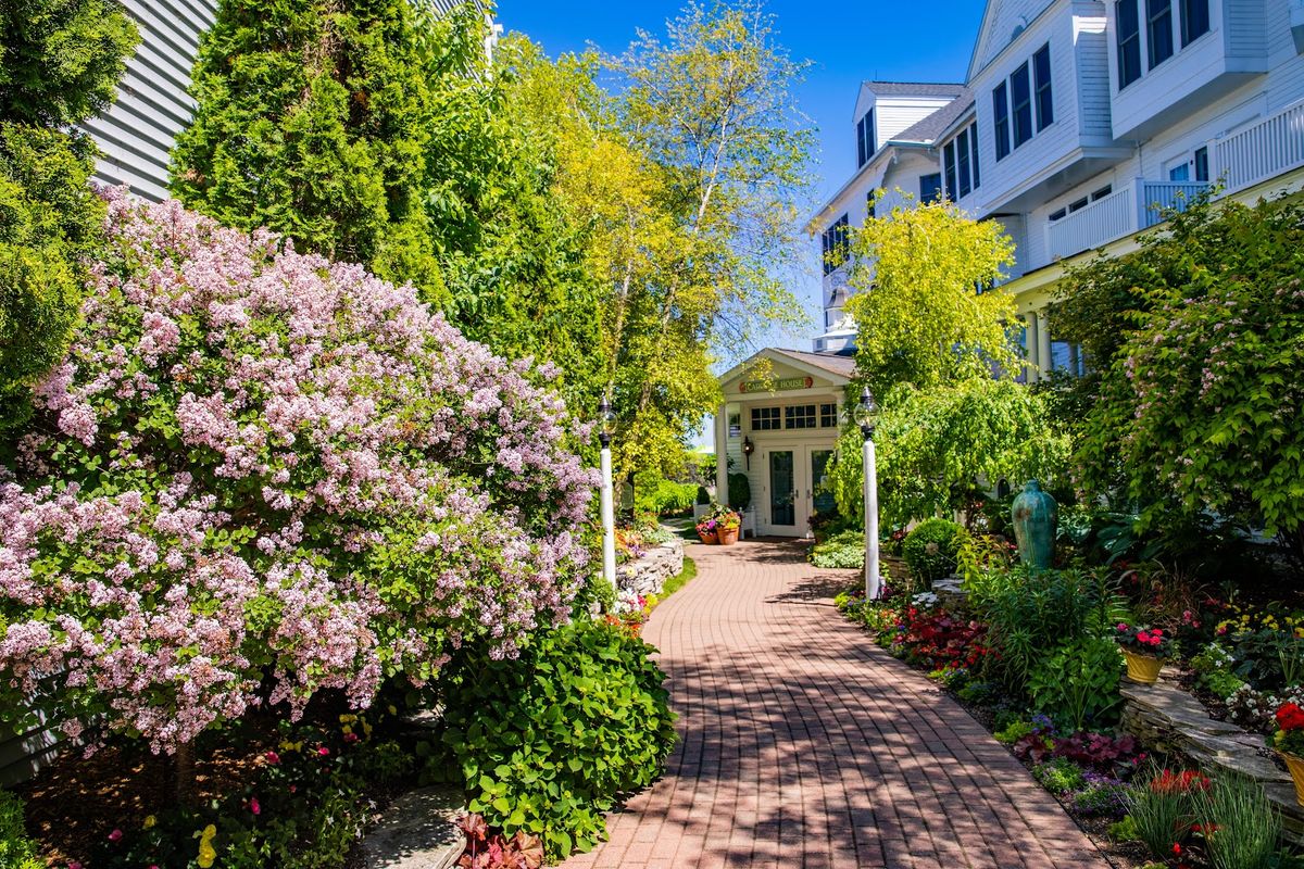 Hotel Iroquois — Mackinac Island
