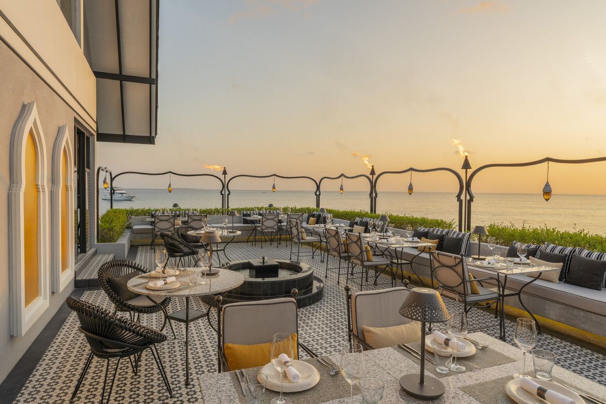 Four Seasons Resort Maldives at Landaa Giraavaru — Maldives