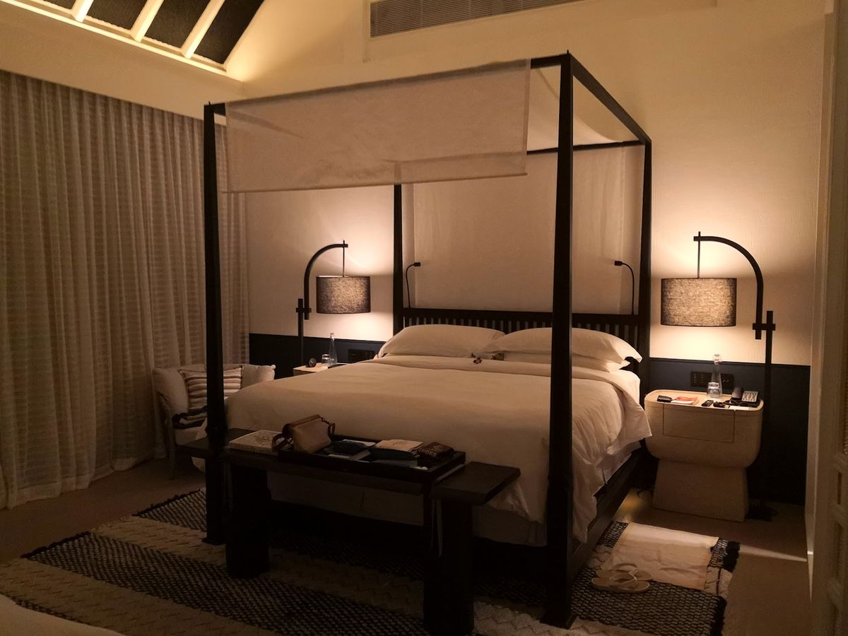 Four Seasons Resort Maldives at Landaa Giraavaru — Baa Atoll — additional view 2
