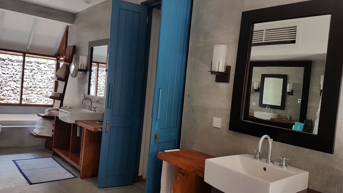 Four Seasons Resort Maldives at Landaa Giraavaru — Baa Atoll — additional view 4