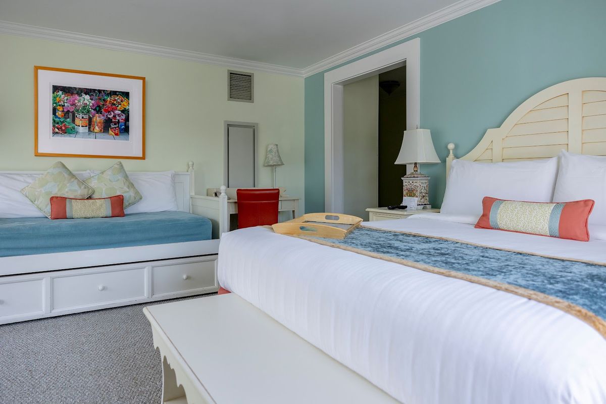 Mansion House Inn — marthas-vineyard — additional view 2
