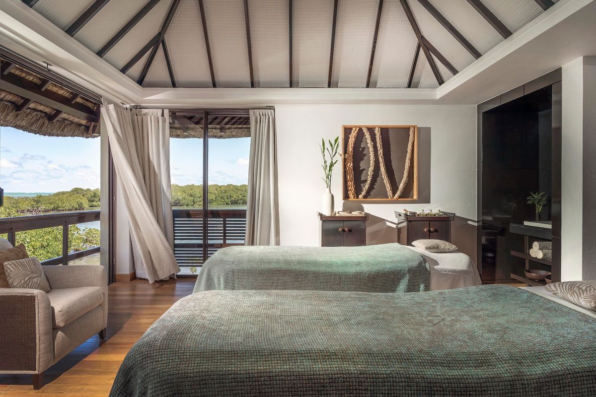 Four Seasons Resort Mauritius at Anahita — interior