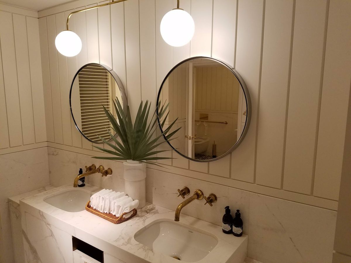 Four Seasons Hotel at The Surf Club — Surfside — additional view 4