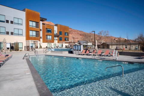 Best Western Plus Greenwell Inn — Main Street Moab hotel with pool and family rooms