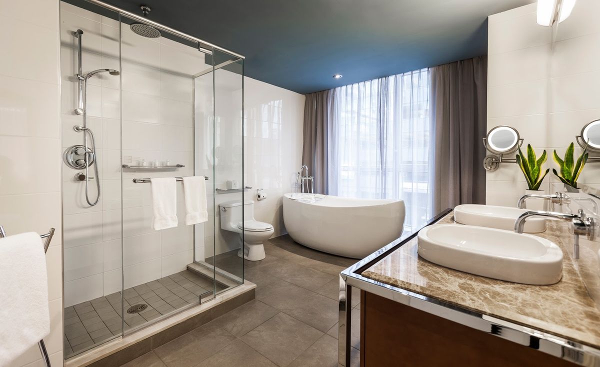 Hotel Le Crystal — Montreal — additional view 4