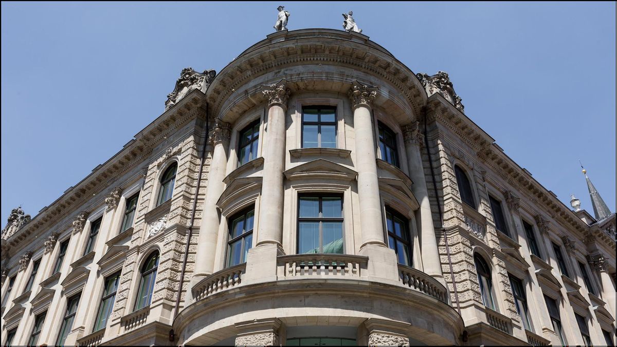 Rosewood Munich — 132 rooms five-star luxury hotel in restored 1900 Bavarian