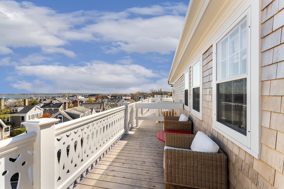 The Veranda House — Nantucket