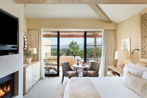 Auberge du Soleil — interior
