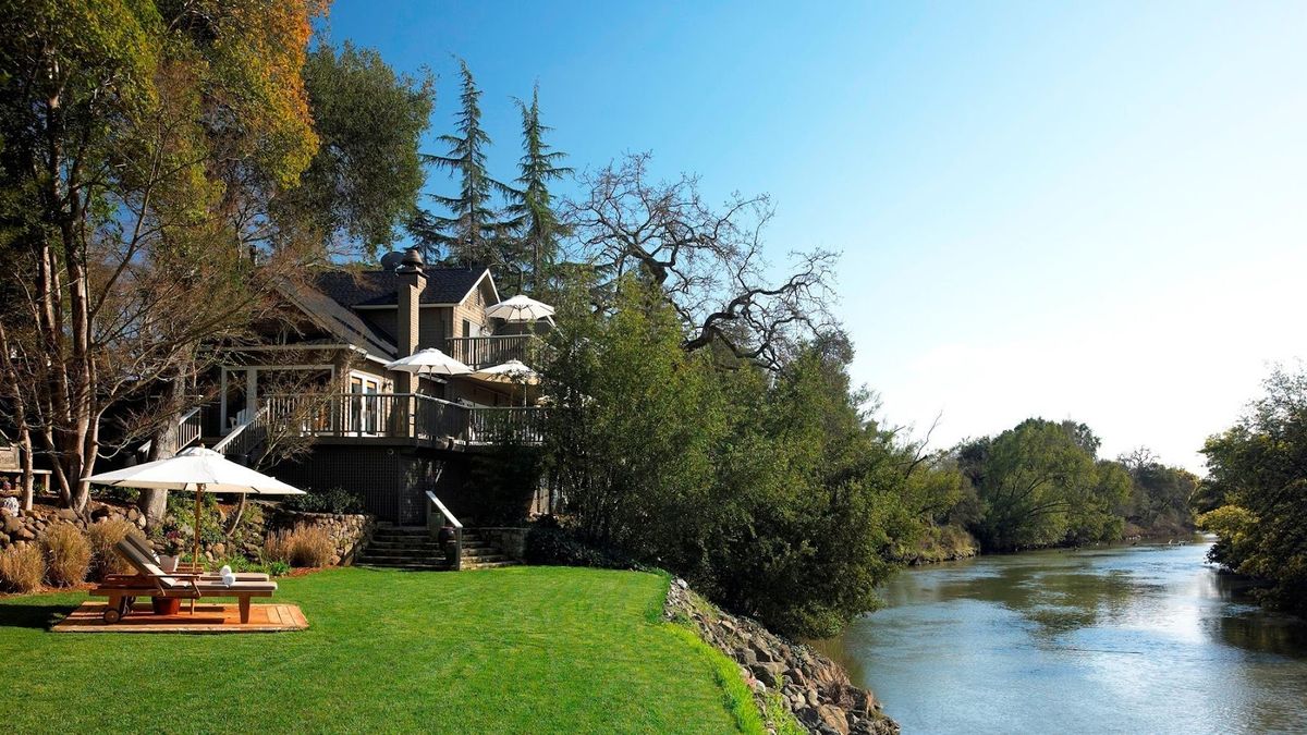 Poetry Inn Napa Valley Stags Leap hillside